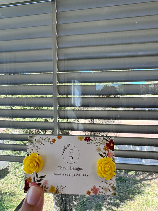 Large flower in yellow earrings