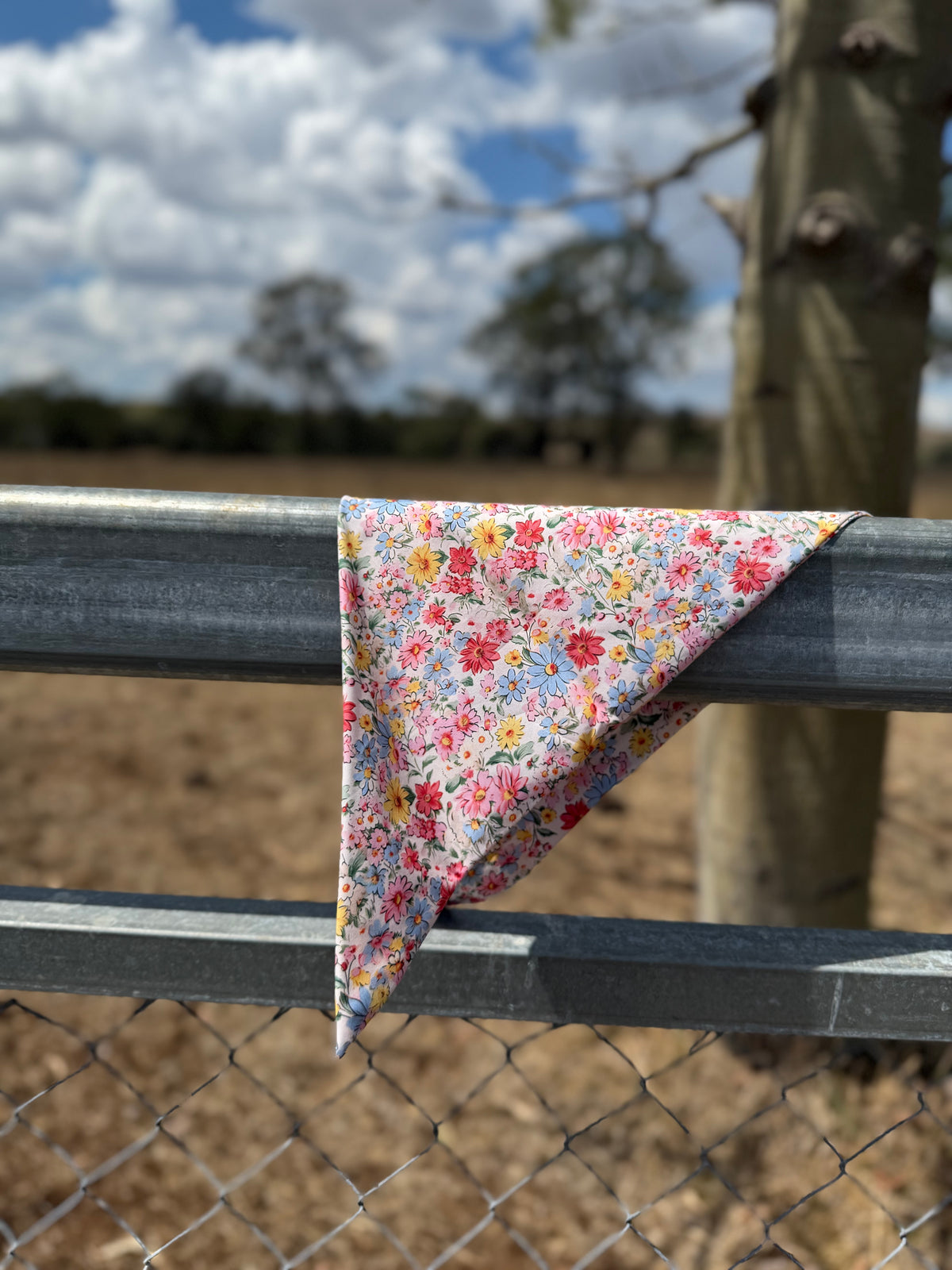 Good Vibrations Neck scarves