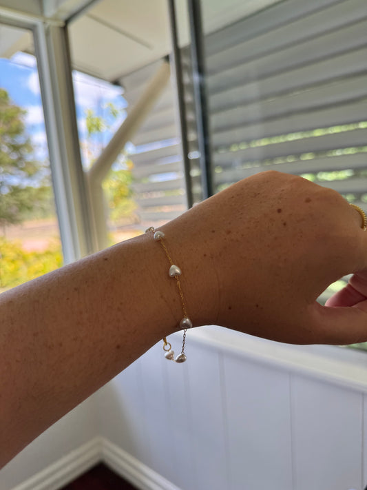 Gold Heart Bracelet