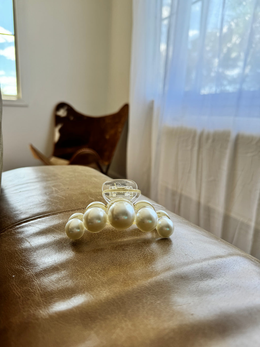 Large Pearl Claw-Clip