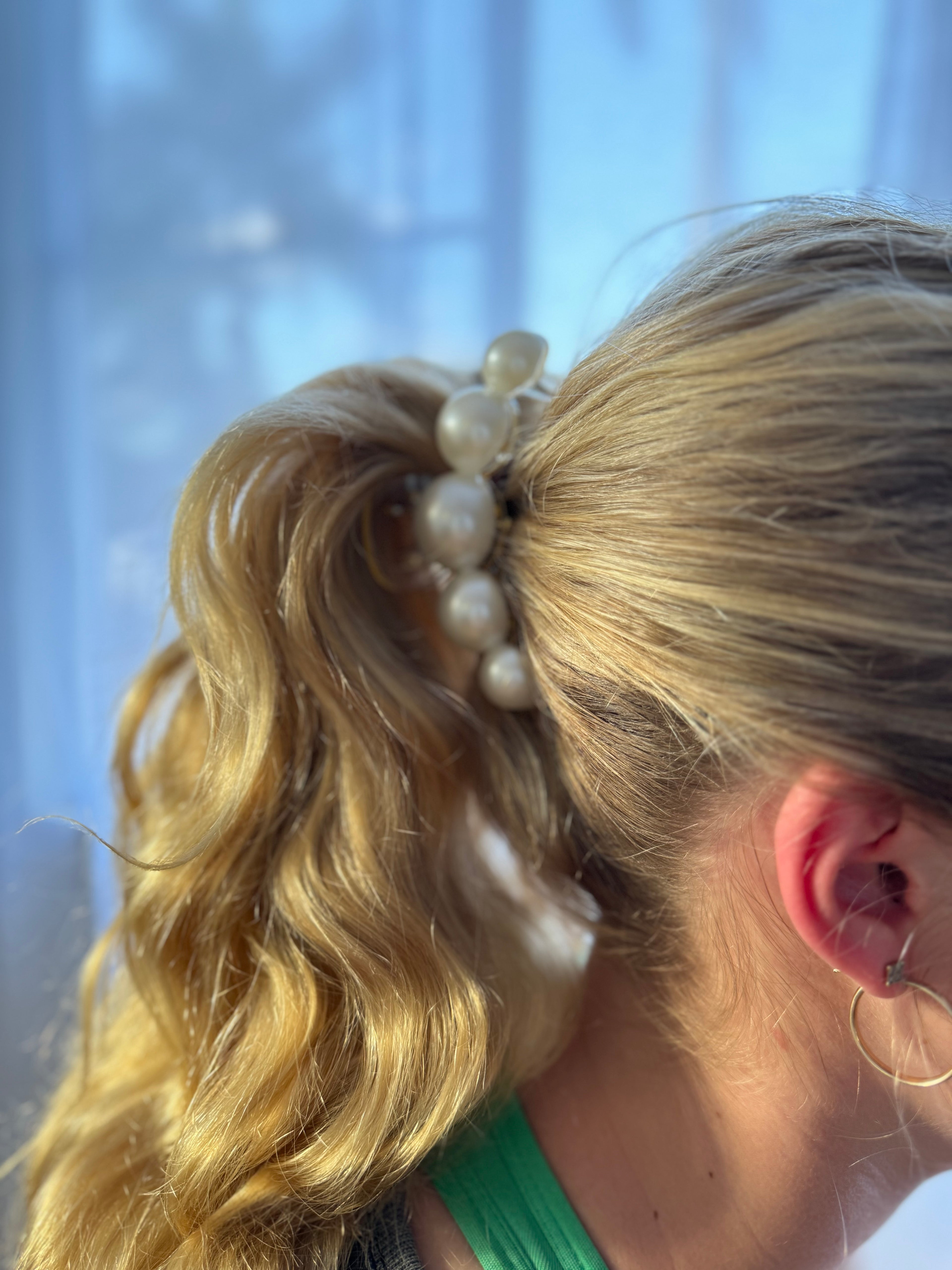 Large Pearl Claw-Clip