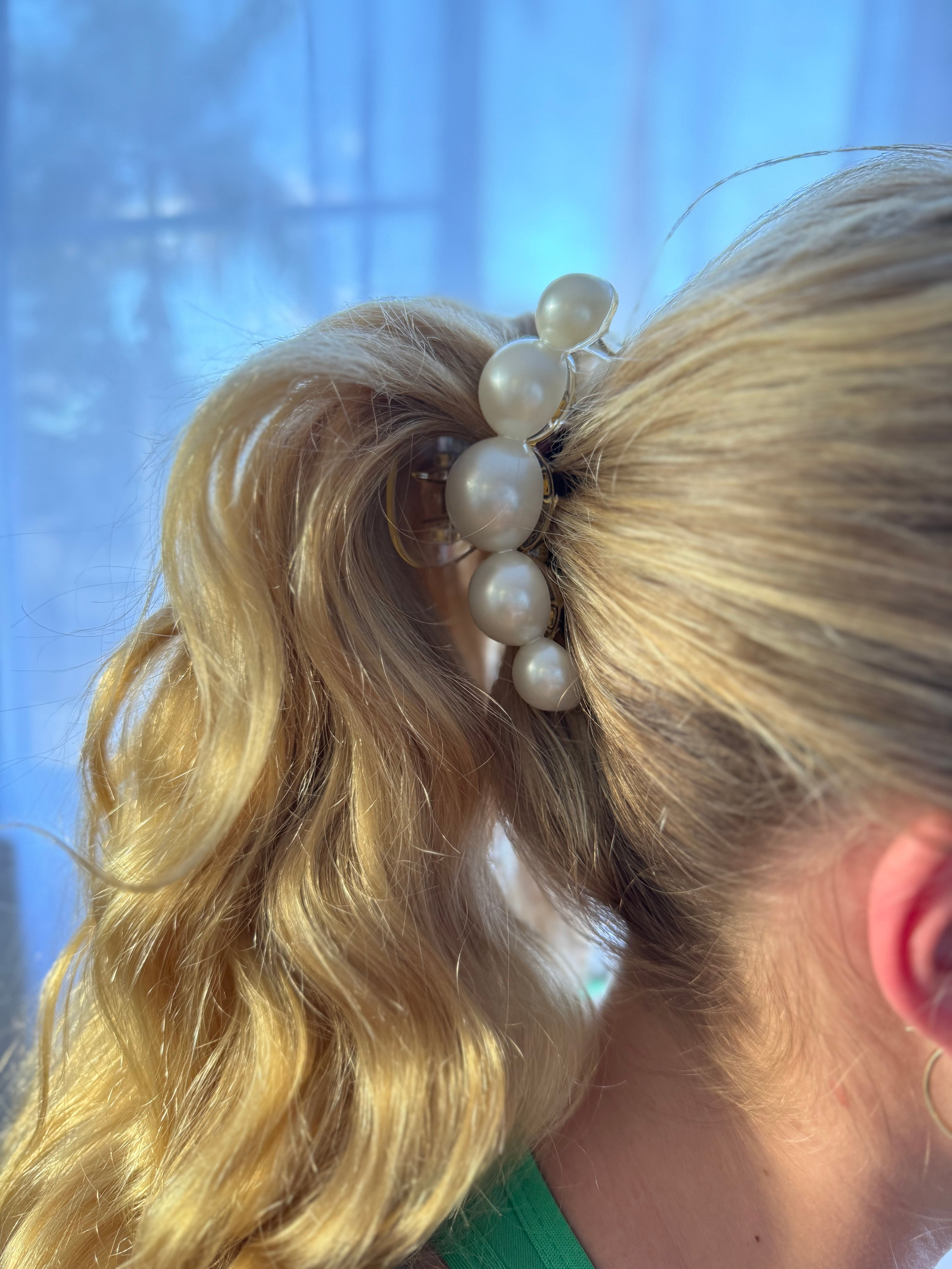 Large Pearl Claw-Clip