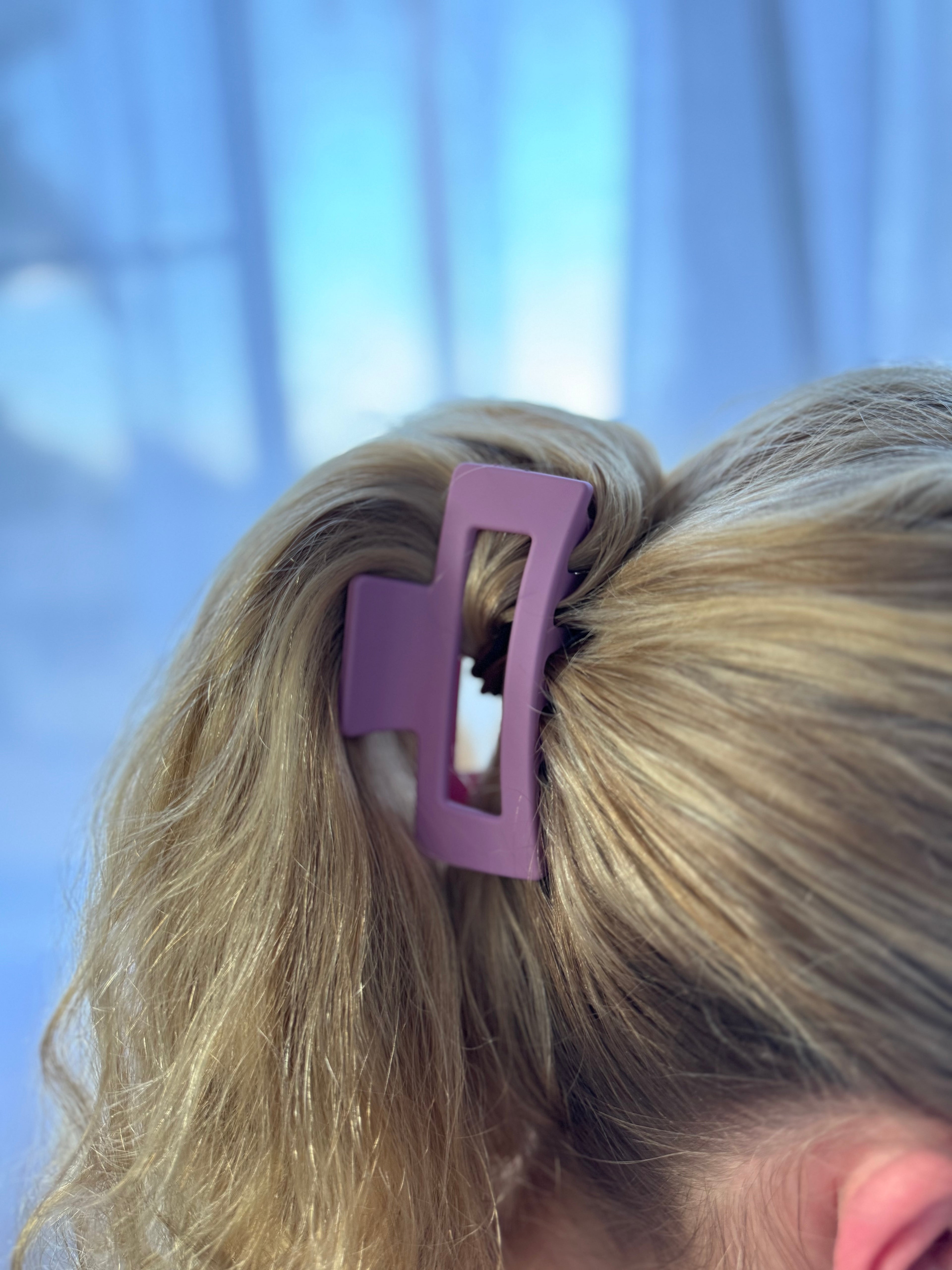 Mid Purple Claw-Clip