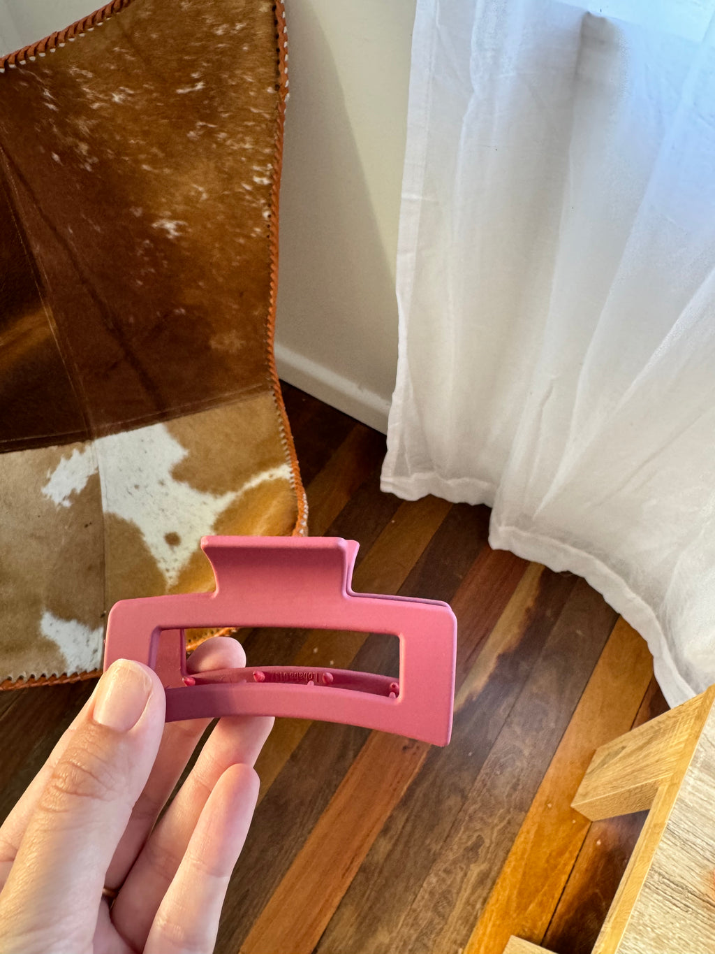 Dark Magenta Claw-Clip