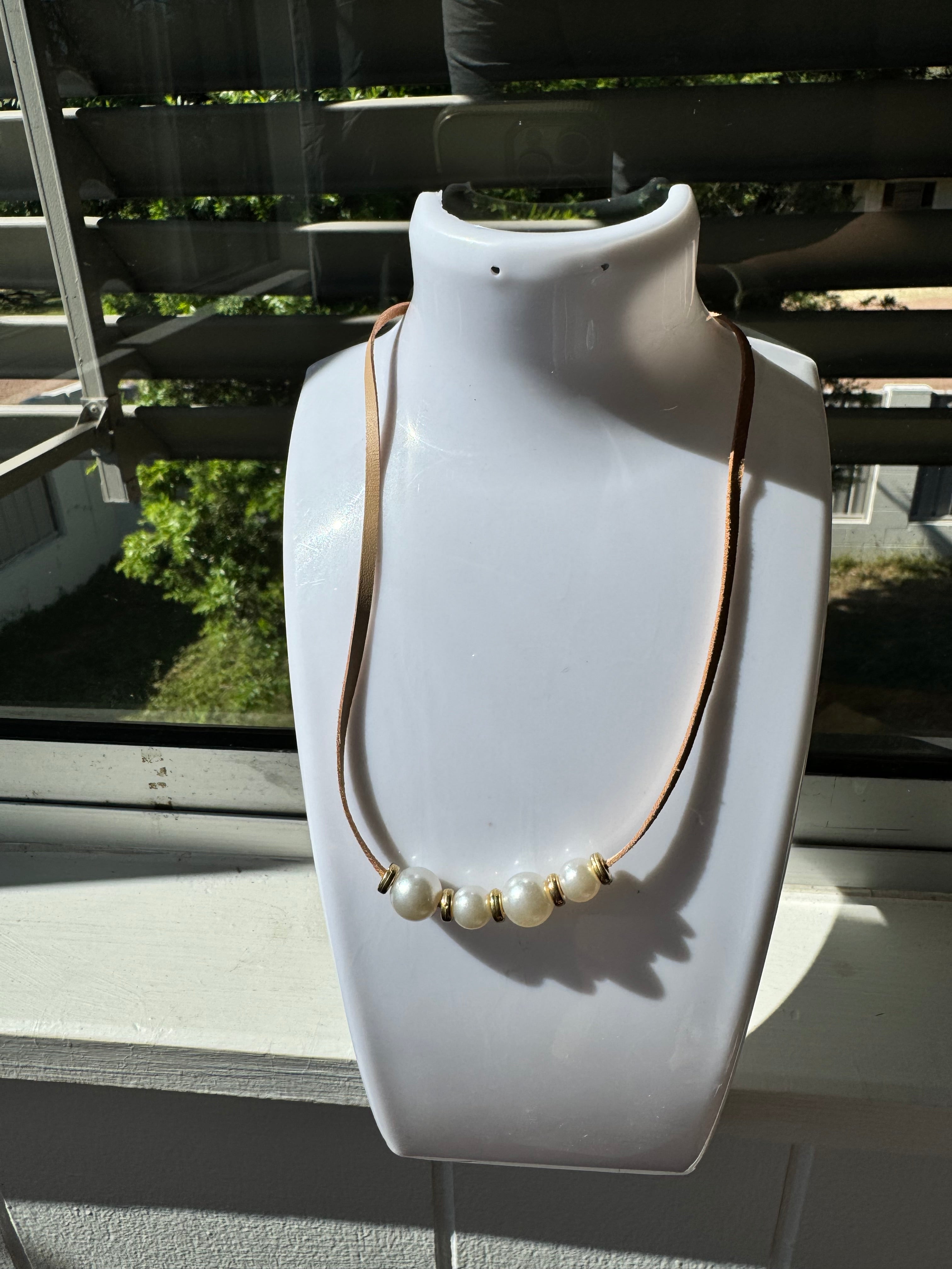 Tan Pearl Choker Necklace
