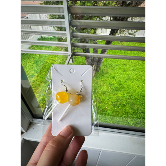 Silver with Yellow Lollipop
